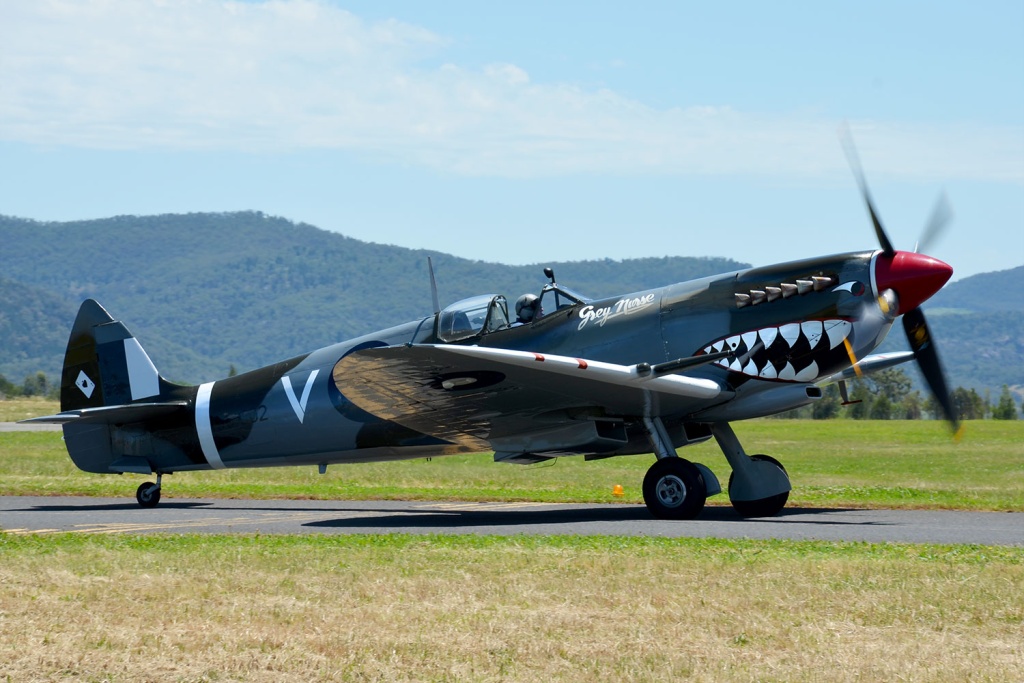 Spitfire Mk Viii Vh Het Pay S Air Service